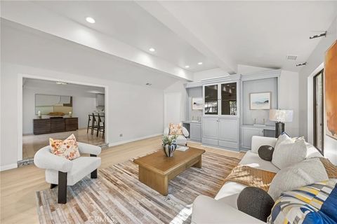 Tiny photo for 673 S Mentor Avenue, Pasadena, CA 91106 (MLS # WS25224597)