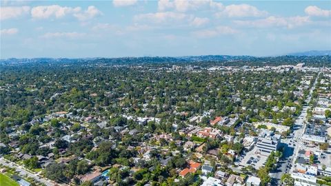Tiny photo for 673 S Mentor Avenue, Pasadena, CA 91106 (MLS # WS25224597)