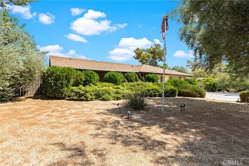 15158 Willow