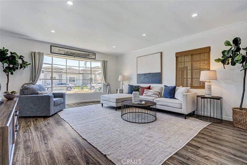 12509 Manor