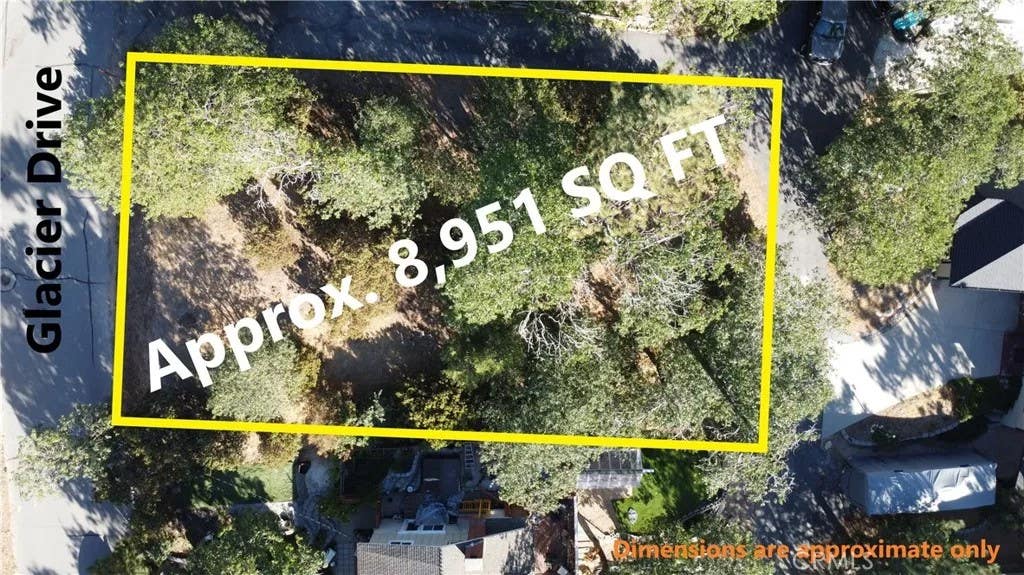 Photo of 1248 Glacier, Lake Arrowhead, CA 92352 (MLS # IG26144602)