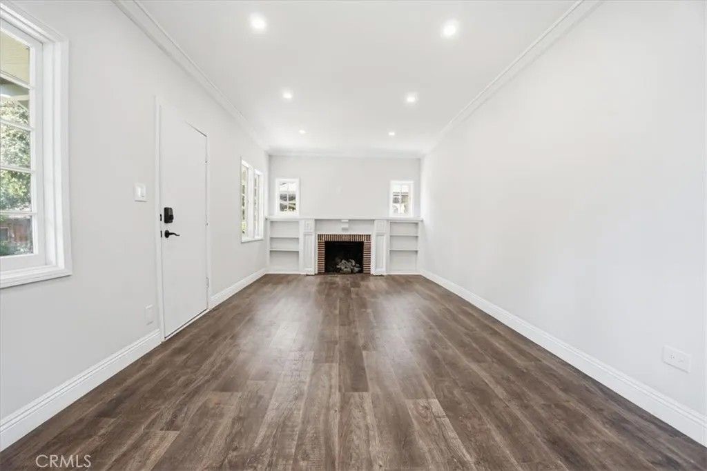 Photo of 1049 E Claremont St, Pasadena, CA 91104 (MLS # AR26072172)