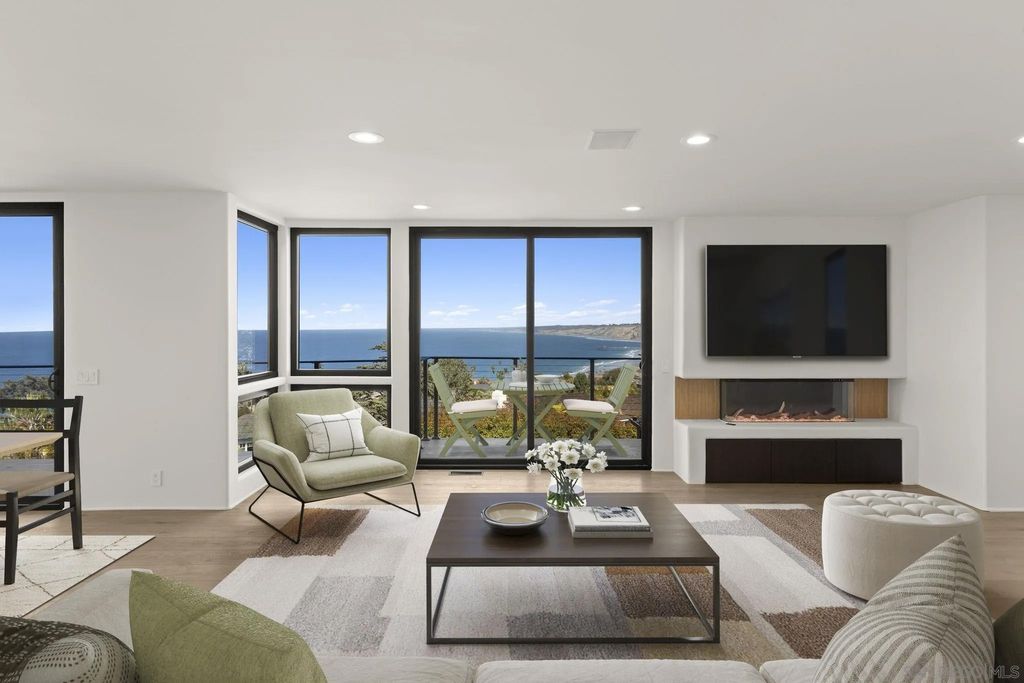 Photo of 1846 Castellana Rd, La Jolla, CA 92037 (MLS # 260006759)