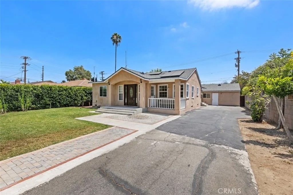 5638 Persimmon Avenue