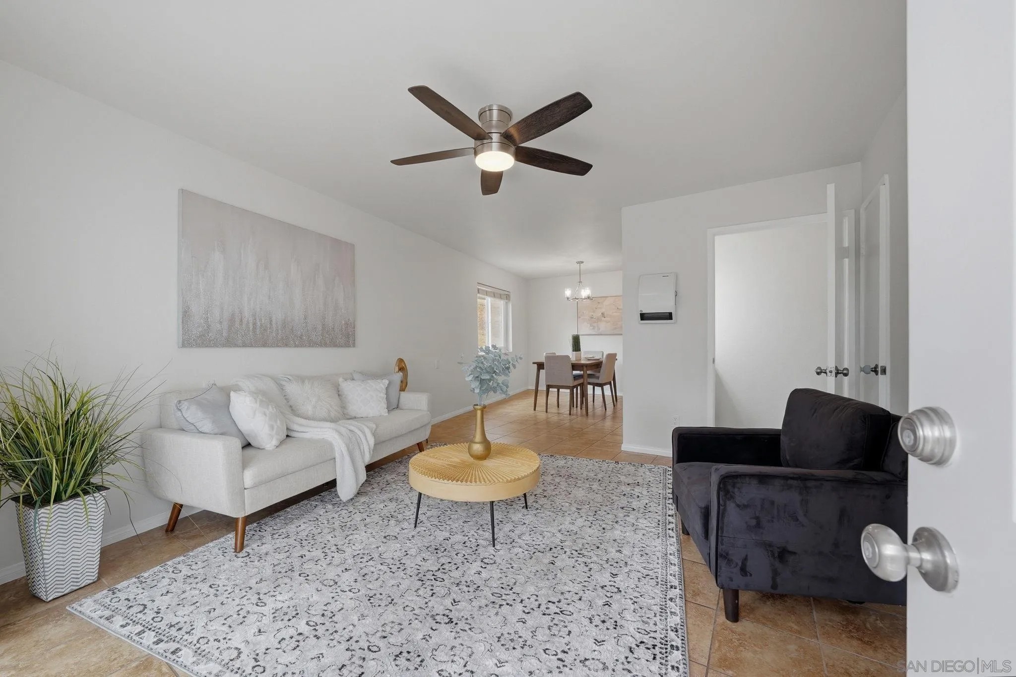 5725 Linda Vista Rd 14