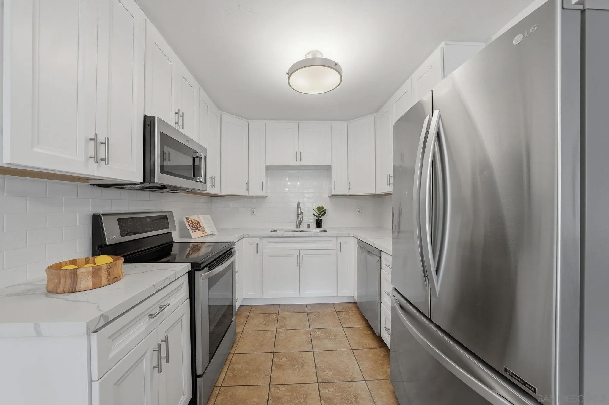 5725 Linda Vista Rd 14
