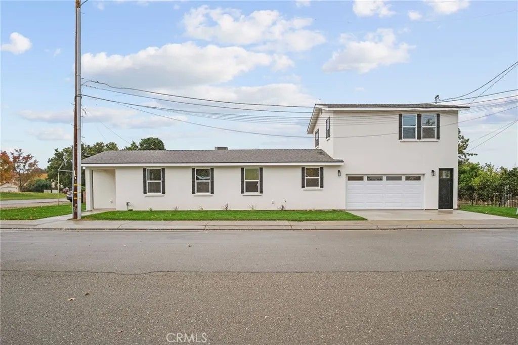 Photo of 243 3rd Street, Tracy, CA 95376 (MLS # MC26075606)