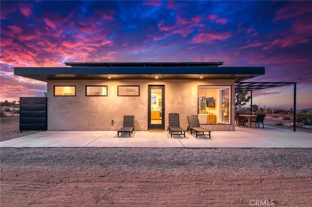 3920 Warren Vista
