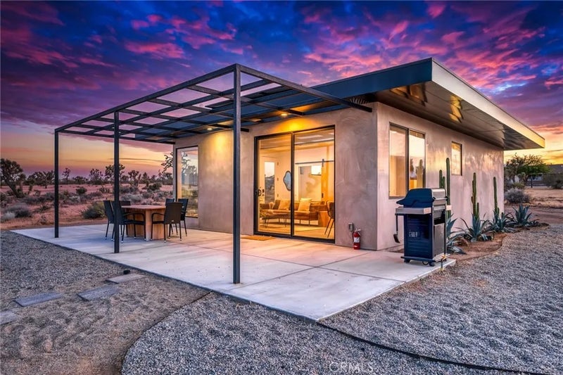 3920 Warren Vista