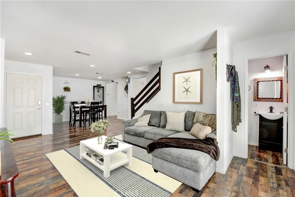 761 De La Toba Road