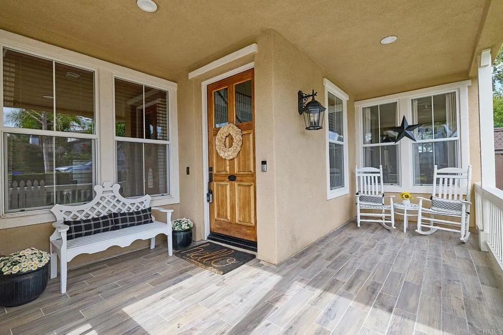 2588 Ingleton Avenue