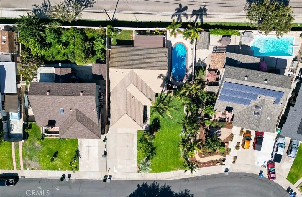 6336 Eisenhower Court