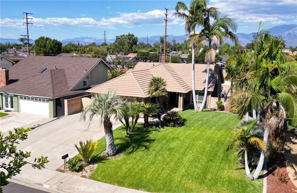 6336 Eisenhower Court