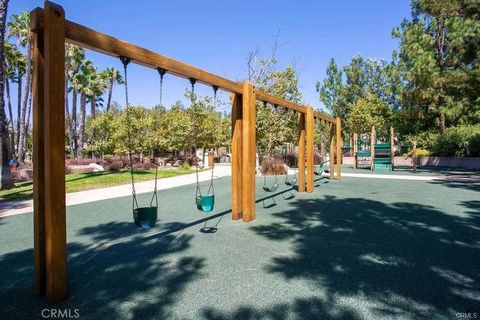 Tiny photo for 19 Inglenook, Irvine, CA 92602 (MLS # OC25275004)