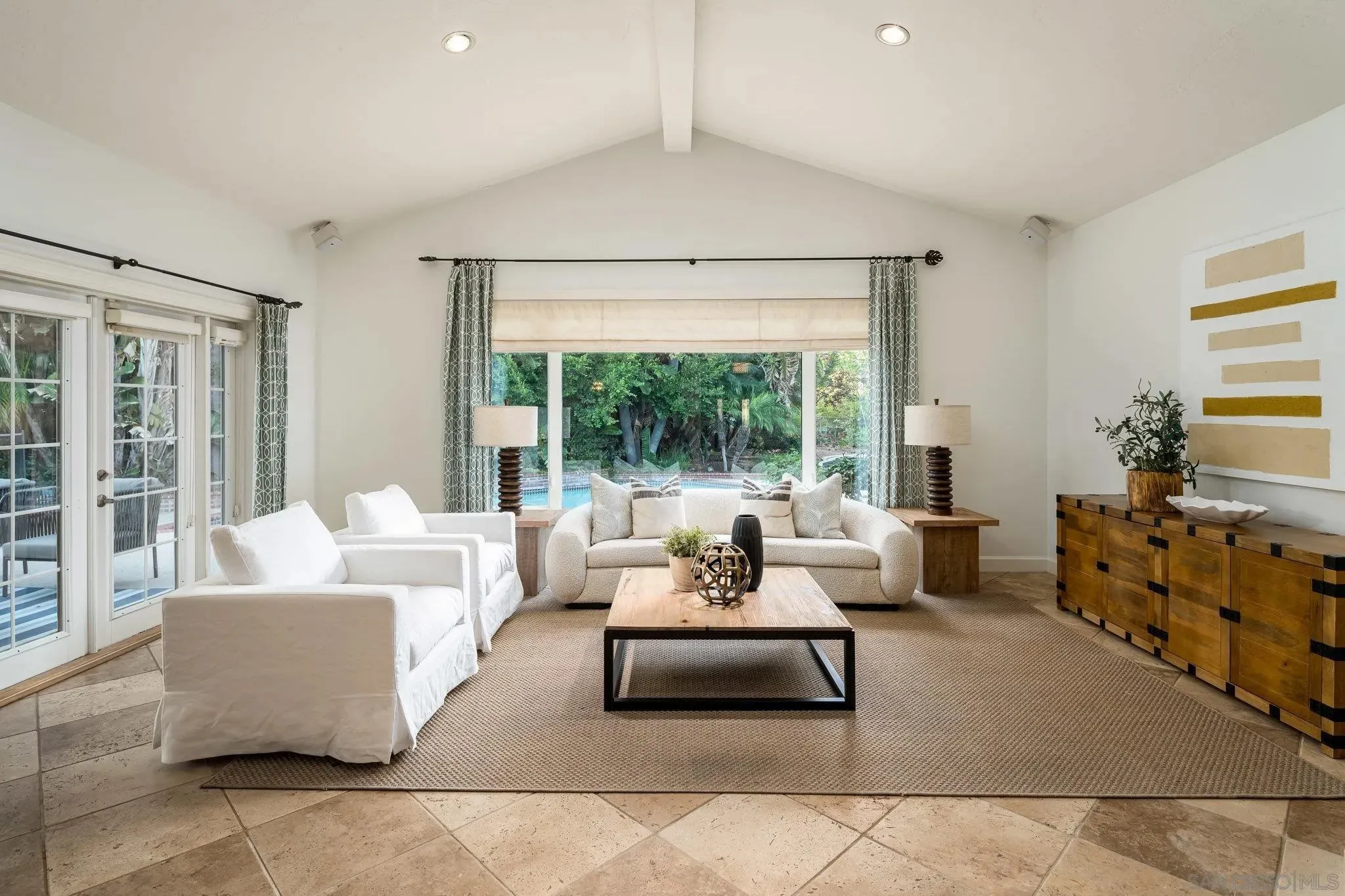 Poway, California 92064, United States, 6 Bedrooms Bedrooms, ,4 BathroomsBathrooms,Residential,Active,163344