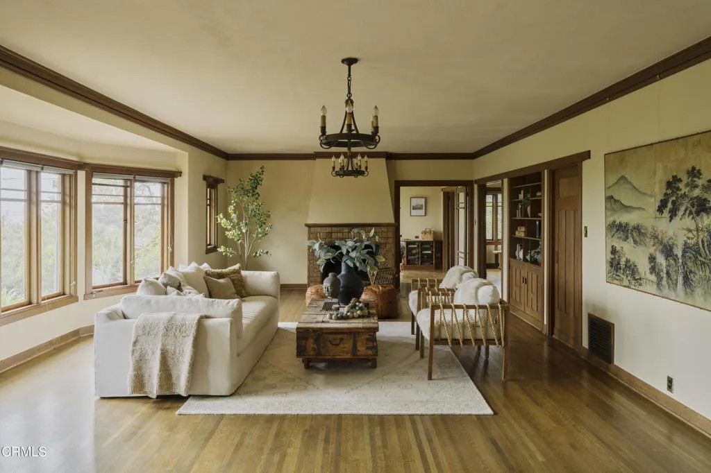 402 Lynn Drive