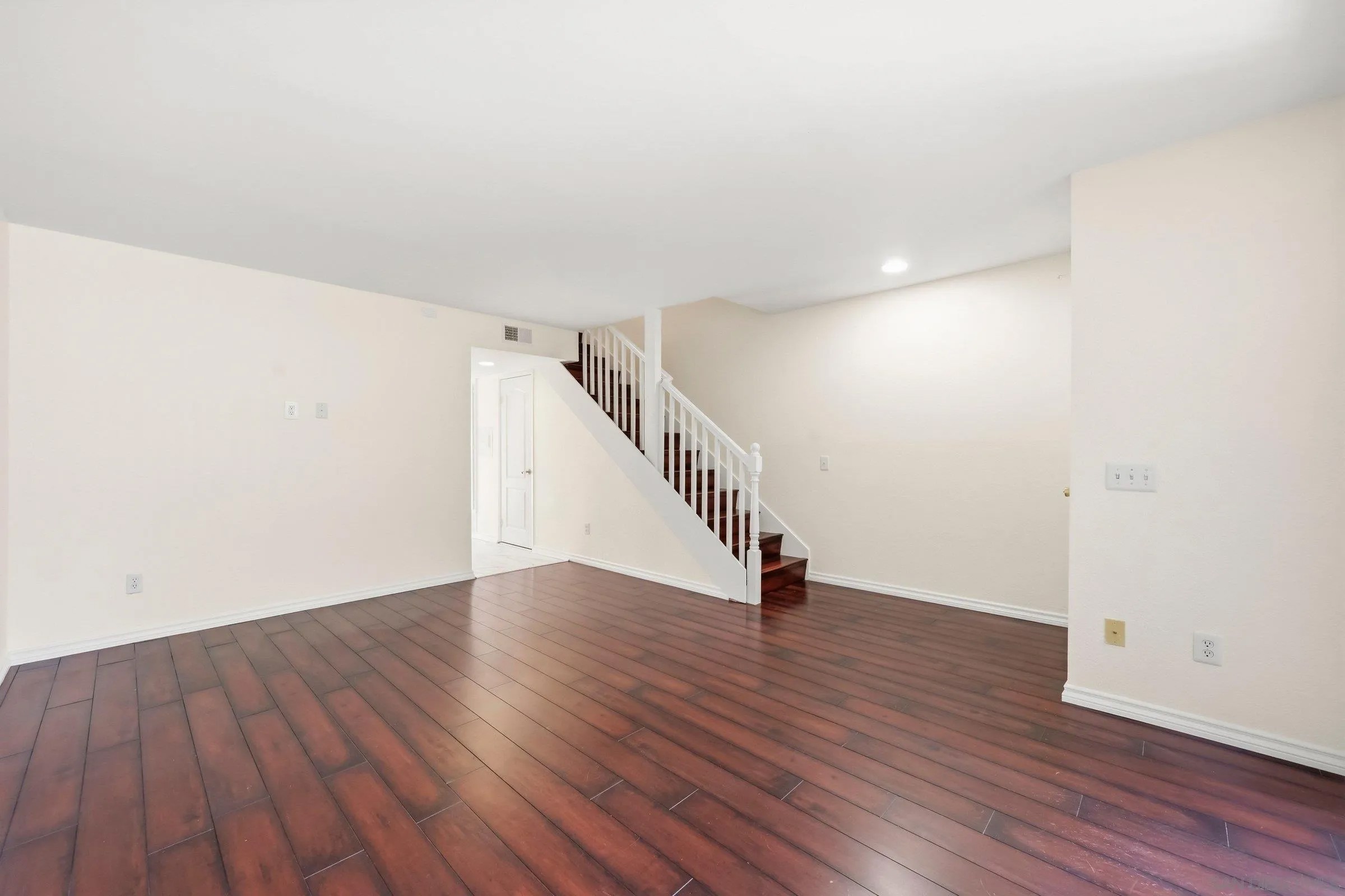 9289 Village Glen Dr. 118