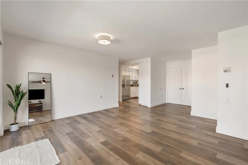 2389 Via Mariposa West 2A