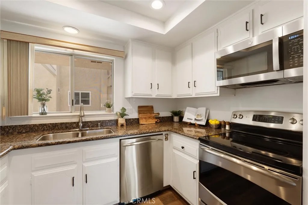 2389 Via Mariposa West 2A