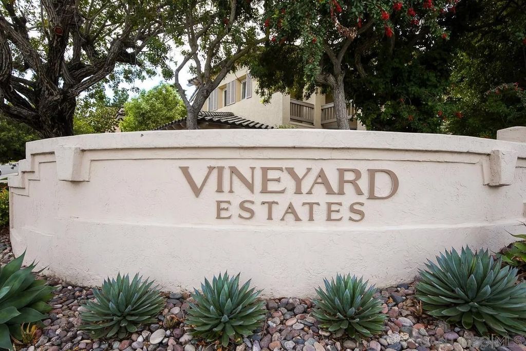 Photo of 987 Calle de Lepanto, Escondido, CA 92025 (MLS # 260009601)