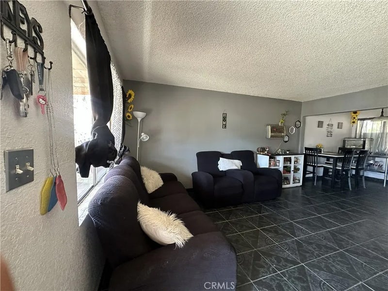 3945 San Benito