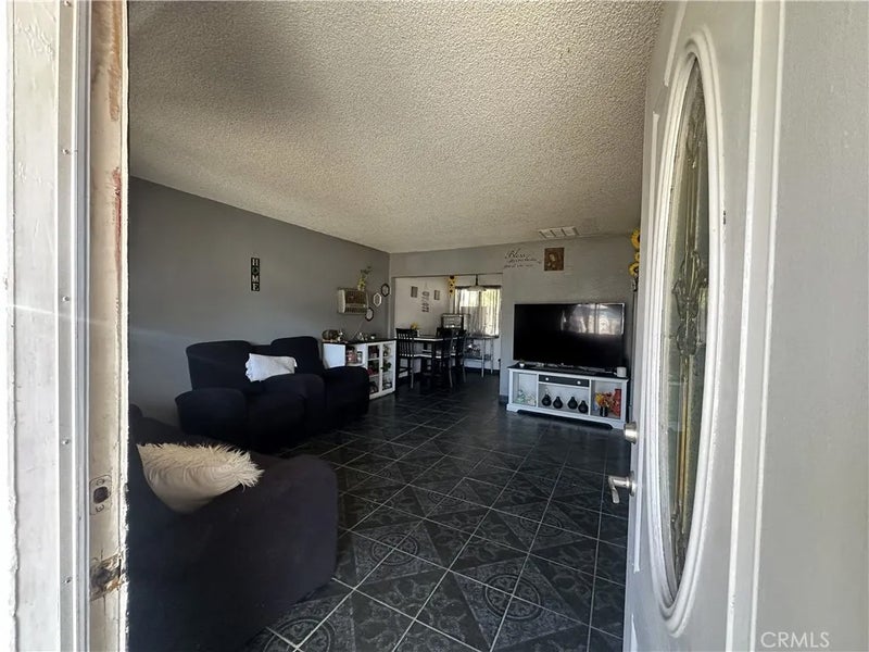 3945 San Benito