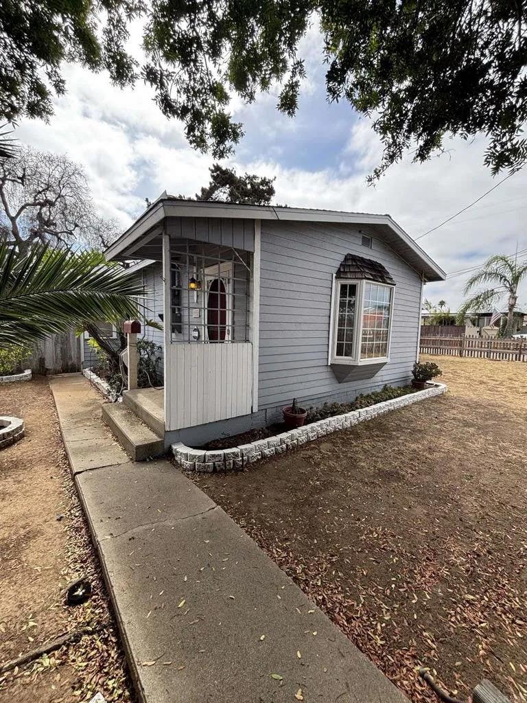 Photo of 991 Connecticut Street, Imperial Beach, CA 91932 (MLS # NDP2607828)