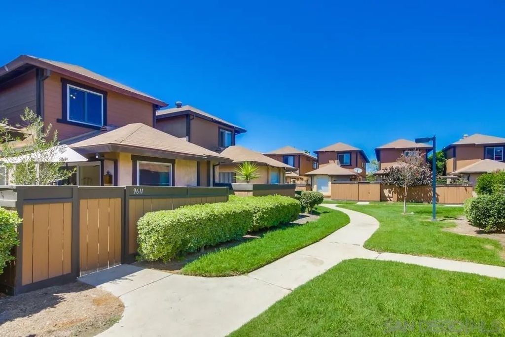 Photo of 9611 Kumquat Dr, Lakeside, CA 92040 (MLS # 250037075)