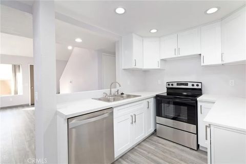 Tiny photo for 435 W 9th St #F5, Upland, CA 91786 (MLS # SR25255462)
