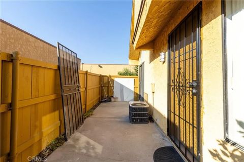 Tiny photo for 435 W 9th St #F5, Upland, CA 91786 (MLS # SR25255462)