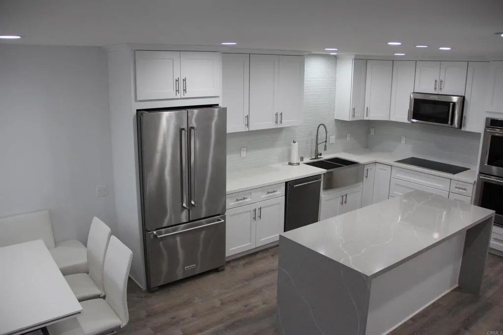 Photo of 922 Sealane Drive #B, Encinitas, CA 92024 (MLS # NDP2504265)