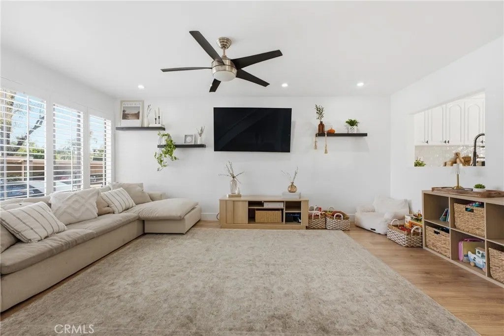 25885 Trabuco 266