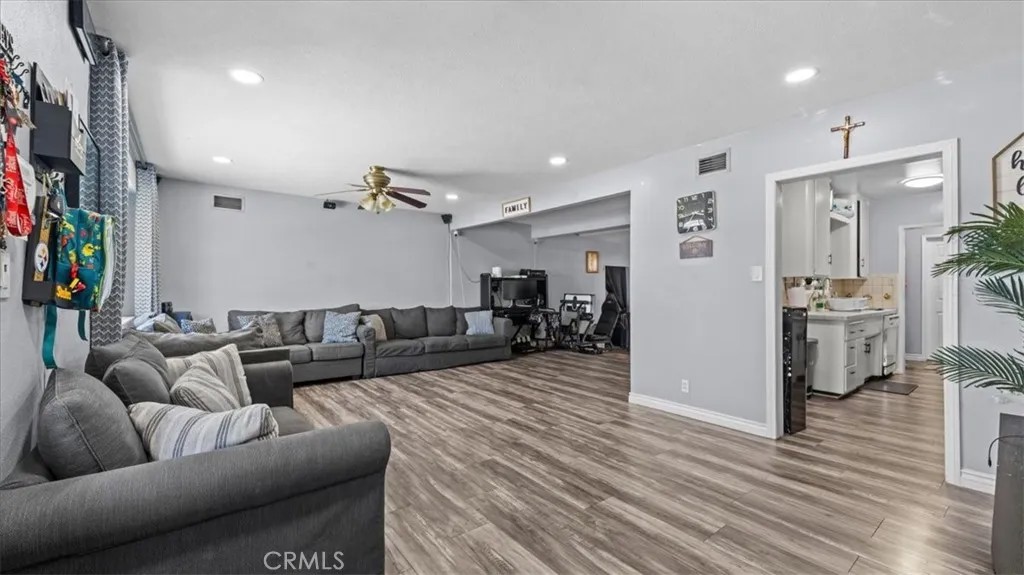 451 W Cornell Drive