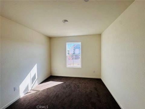 Tiny photo for 733 Veronica Court, Merced, CA 95341 (MLS # MC25246672)