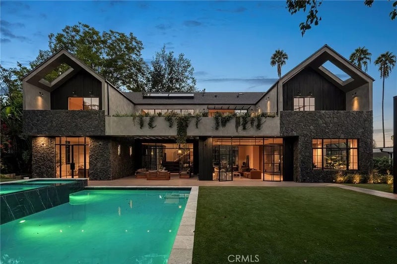 5134 Oakdale