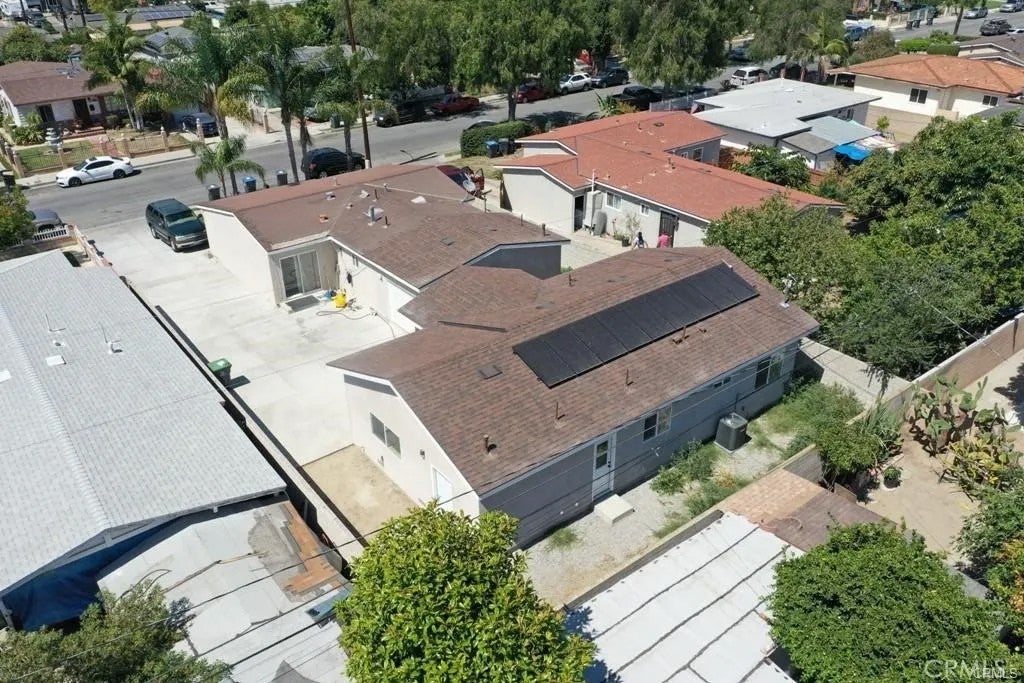 2302 W La Verne Avenue