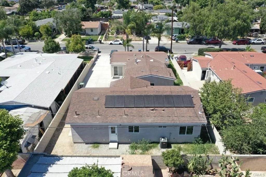2302 W La Verne Avenue