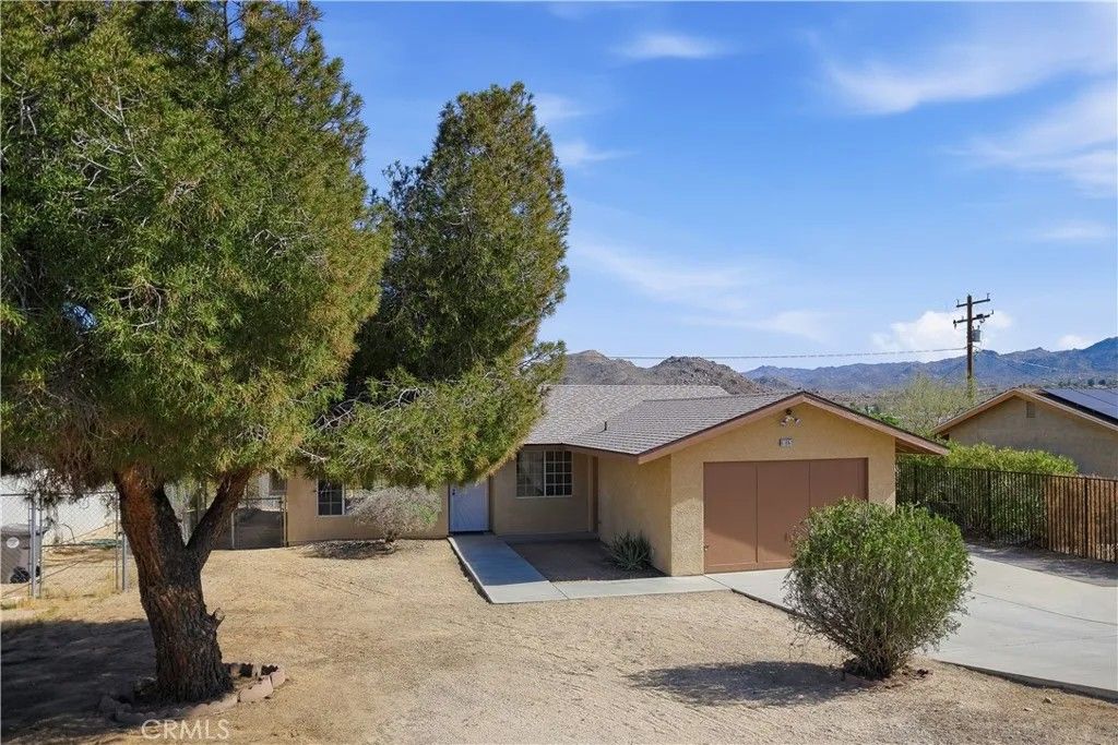 Photo of 61861 Morningside Road, Joshua Tree, CA 92252 (MLS # JT26069304)