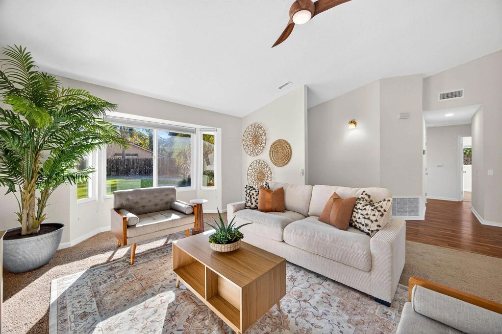 Photo of 139 Ely St, Oceanside, CA 92054 (MLS # 260005330)