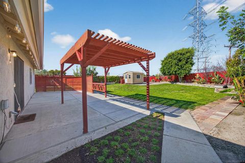 Tiny photo for 139 Ely St, Oceanside, CA 92054 (MLS # 260005330)
