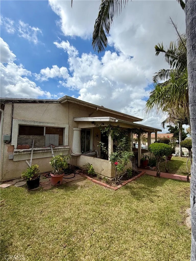 952 Orange Grove