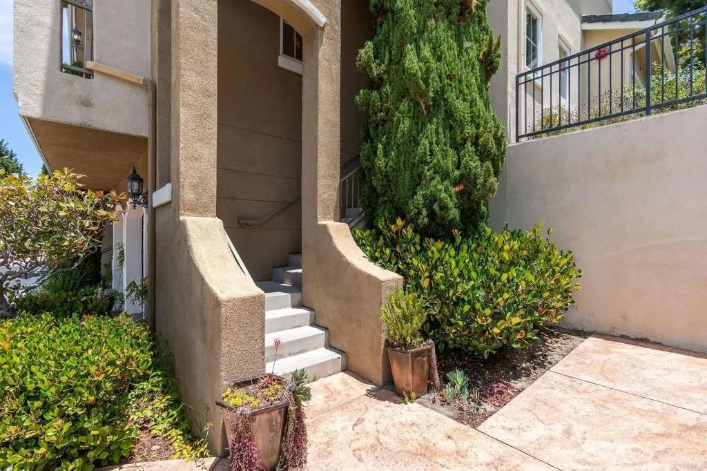 Photo of 3806 Quarter Mile Drive, San Diego, CA 92130 (MLS # NDP2606626)