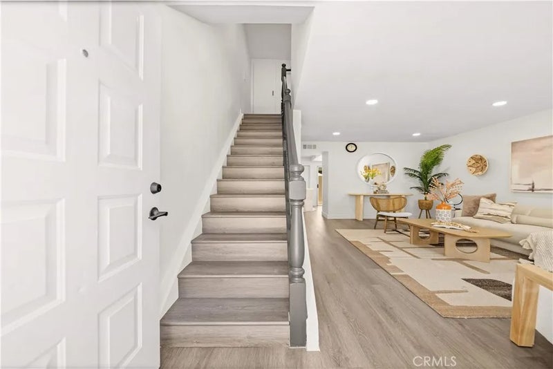 5640 Riverside Drive 32
