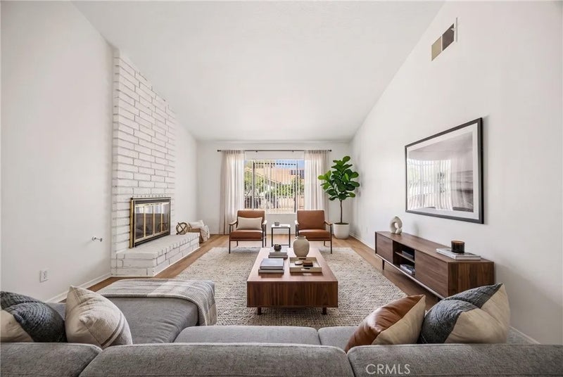 2234 Redwood Drive