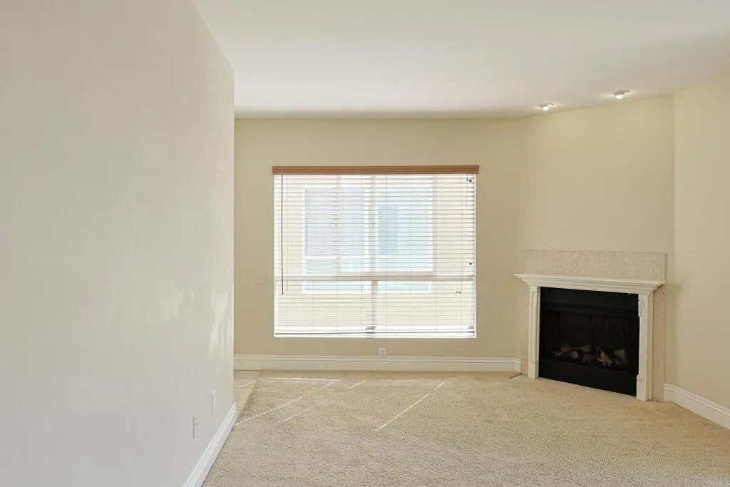 239 Ebony Avenue 6