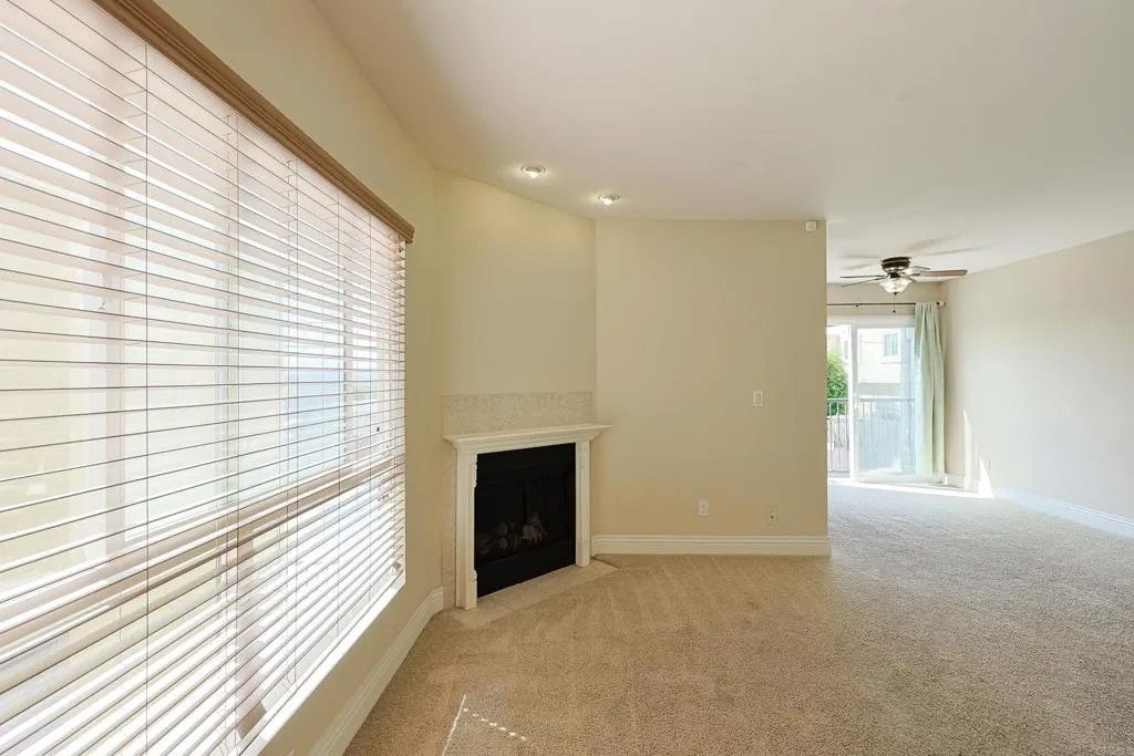 239 Ebony Avenue 6