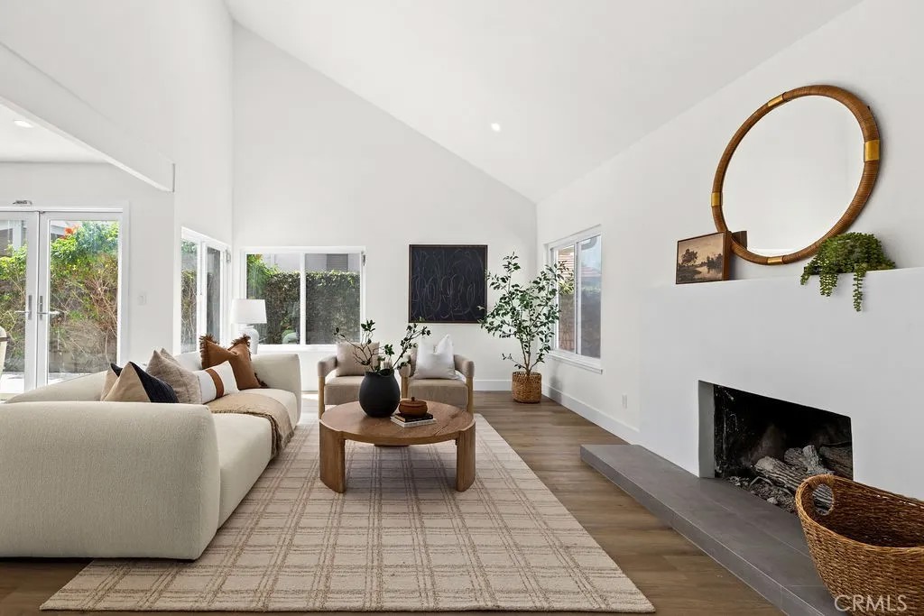 937 Carnation