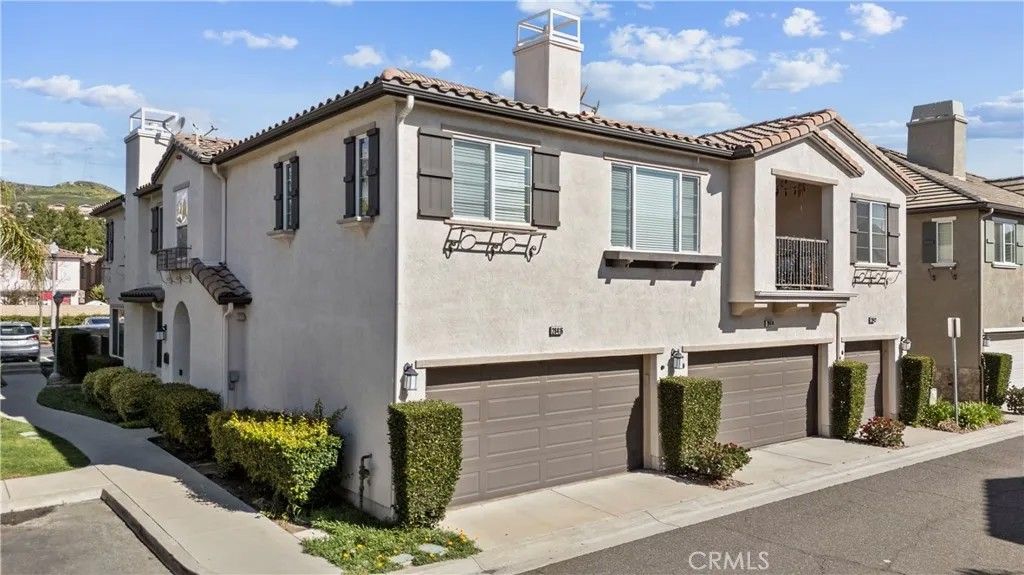 Photo of 28414 Casselman Ln, Saugus, CA 91350 (MLS # SR26033888)