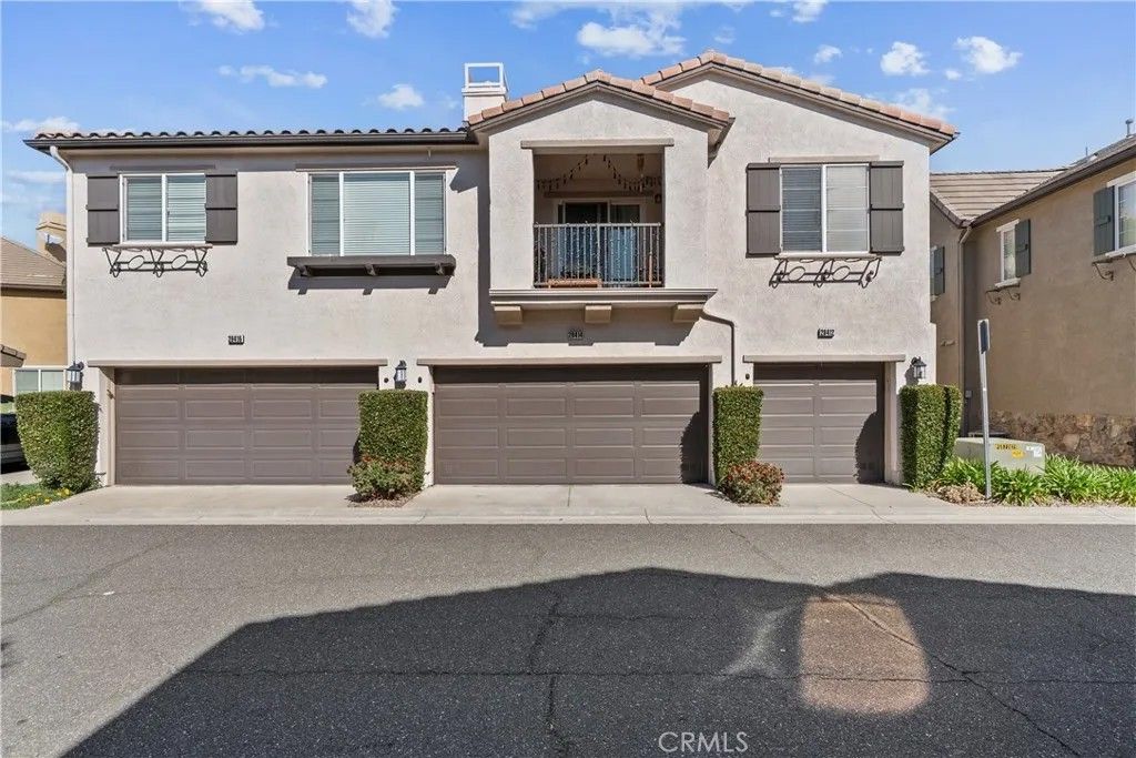 Photo of 28414 Casselman Ln, Saugus, CA 91350 (MLS # SR26033888)