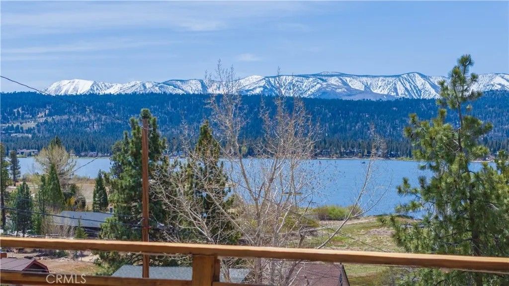 Photo of 1022 Grey Back Trail, Fawnskin, CA 92333 (MLS # ND26079524)